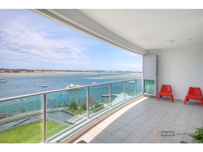 402/300 Marine Parade, Labrador QLD 4215