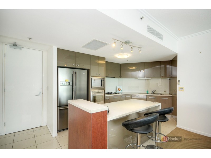 402/300 Marine Parade, Labrador QLD 4215