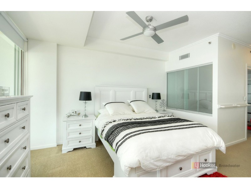 402/300 Marine Parade, Labrador QLD 4215