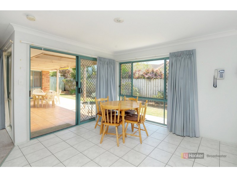 2/12 Catherine Court, Labrador QLD 4215