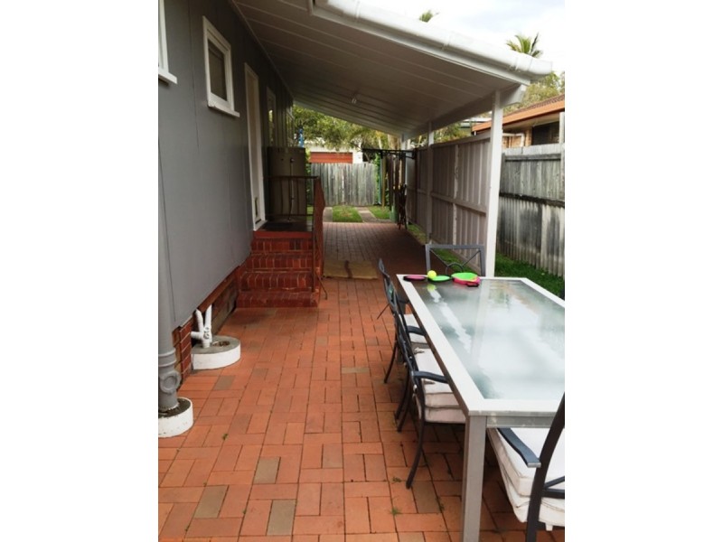 33 Cawthray Street, Biggera Waters QLD 4216