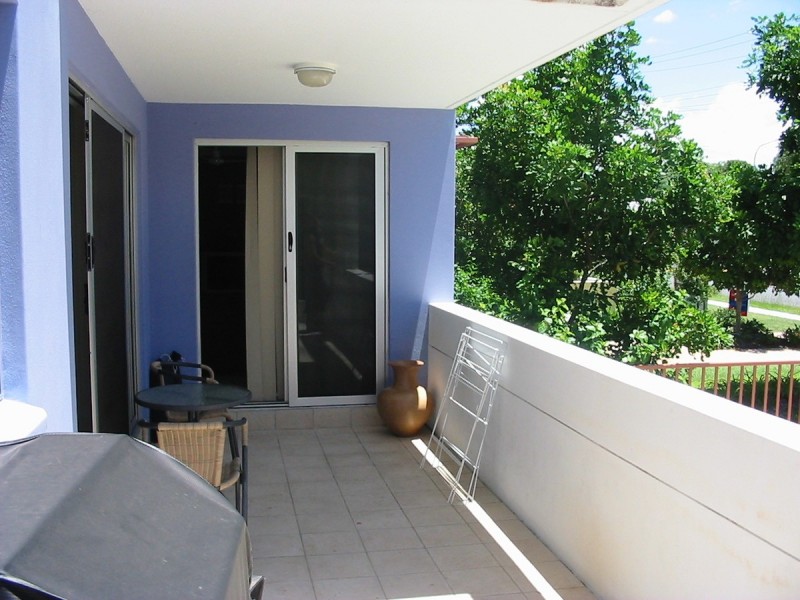 1/18 Parker Street, Labrador QLD 4215