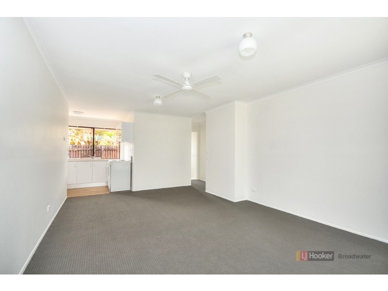 2/16 Botanical Drive, Labrador QLD 4215