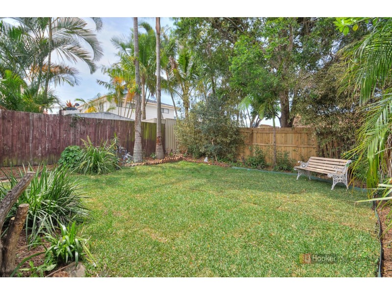 2/16 Botanical Drive, Labrador QLD 4215