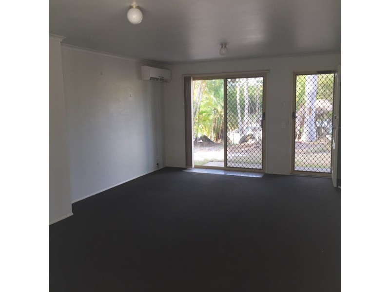 1/44 Village Way, Oxenford QLD 4210