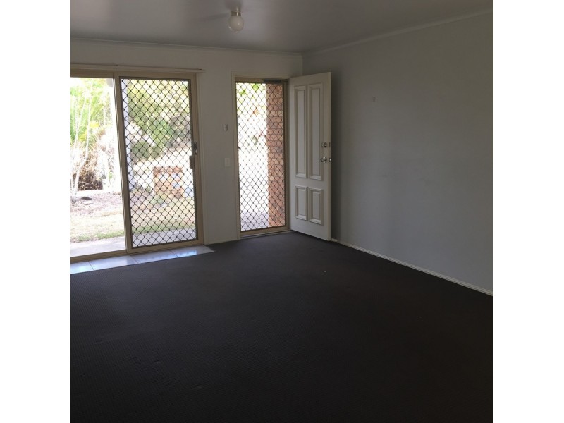 1/44 Village Way, Oxenford QLD 4210