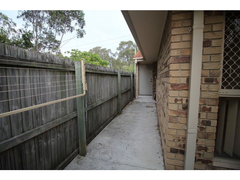 1/1 Gemma Glade, Labrador QLD 4215