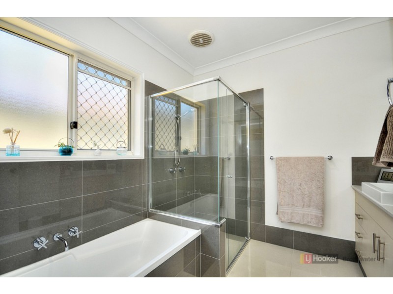 21 Siena Place, Coombabah QLD 4216