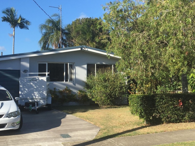 26 Reynolds Avenue, Labrador QLD 4215