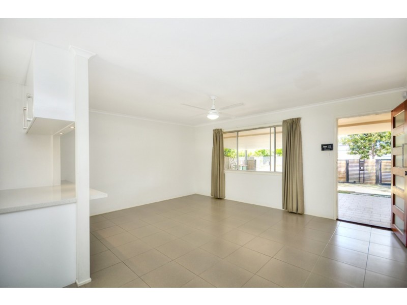 73 Muir Street, Labrador QLD 4215