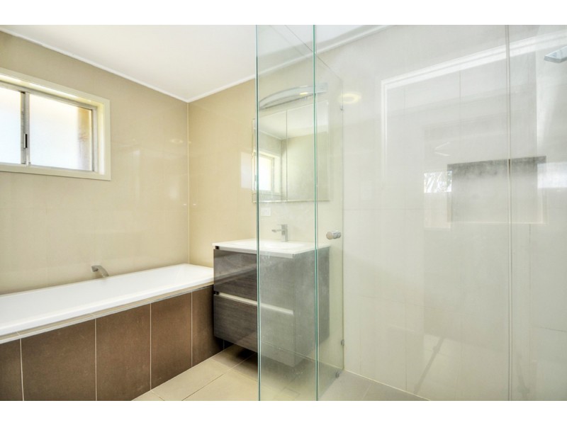 73 Muir Street, Labrador QLD 4215