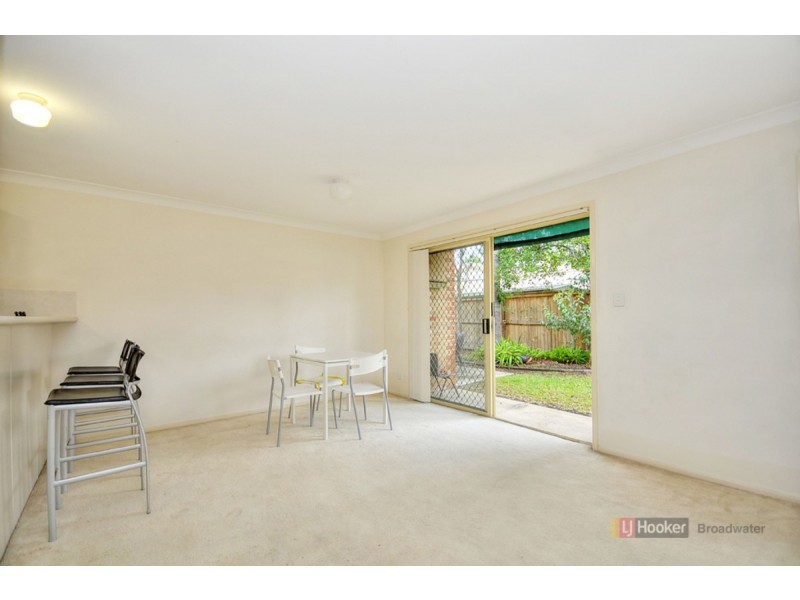 9/2 Brown Street, Labrador QLD 4215