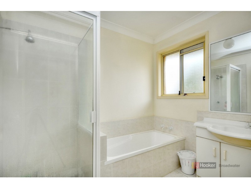 9/2 Brown Street, Labrador QLD 4215