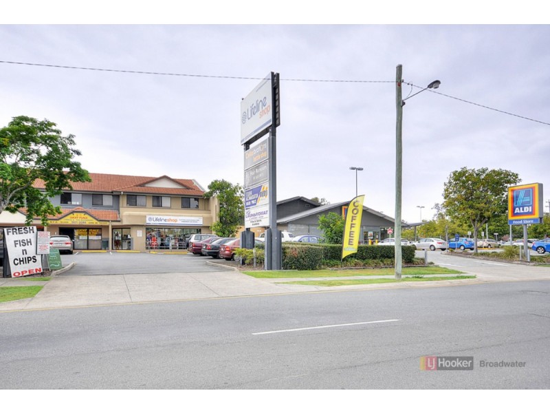 9/2 Brown Street, Labrador QLD 4215