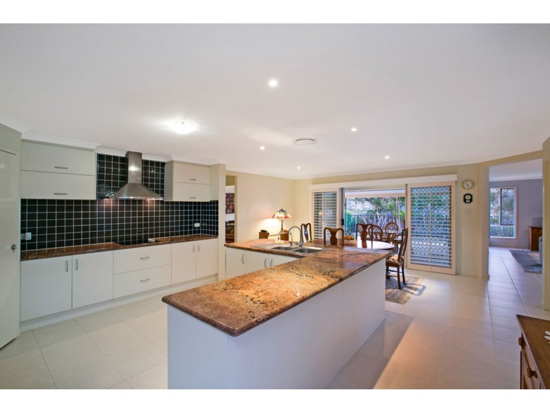 98 Salvado Drive, Pacific Pines QLD 4211