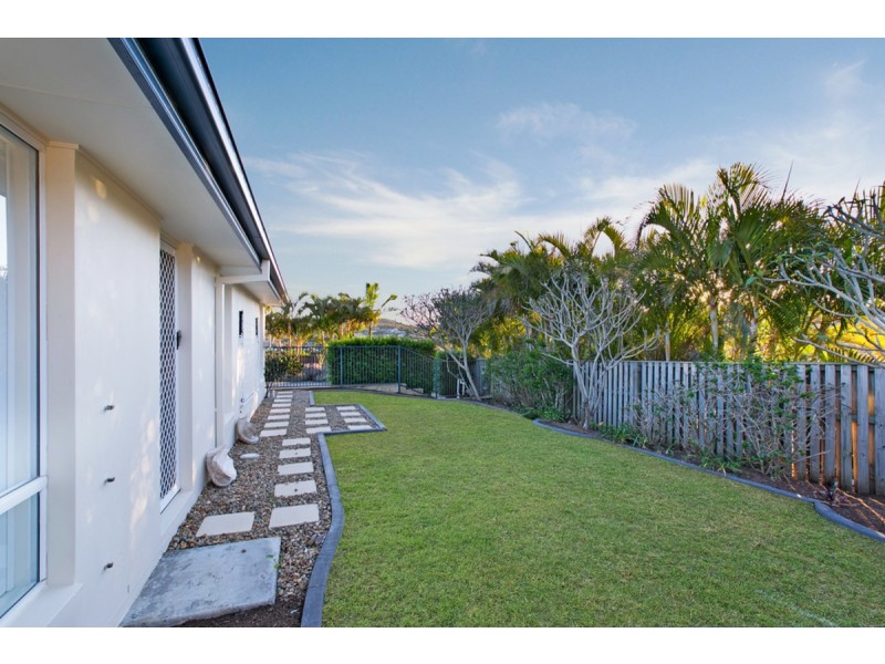 98 Salvado Drive, Pacific Pines QLD 4211