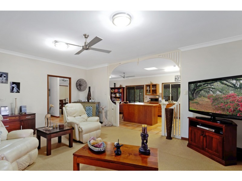 6 Manse Court, Molendinar QLD 4214