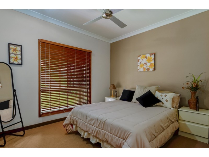 6 Manse Court, Molendinar QLD 4214