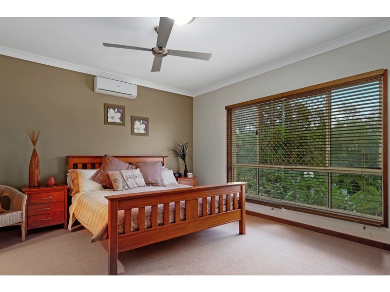 6 Manse Court, Molendinar QLD 4214