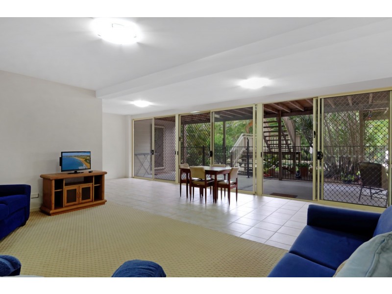 6 Manse Court, Molendinar QLD 4214