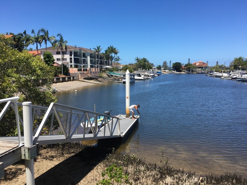 4/89 Bayview Street, Runaway Bay QLD 4216