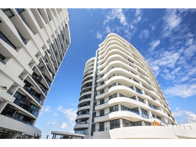 1202/5 Harbour Side Court, Biggera Waters QLD 4216