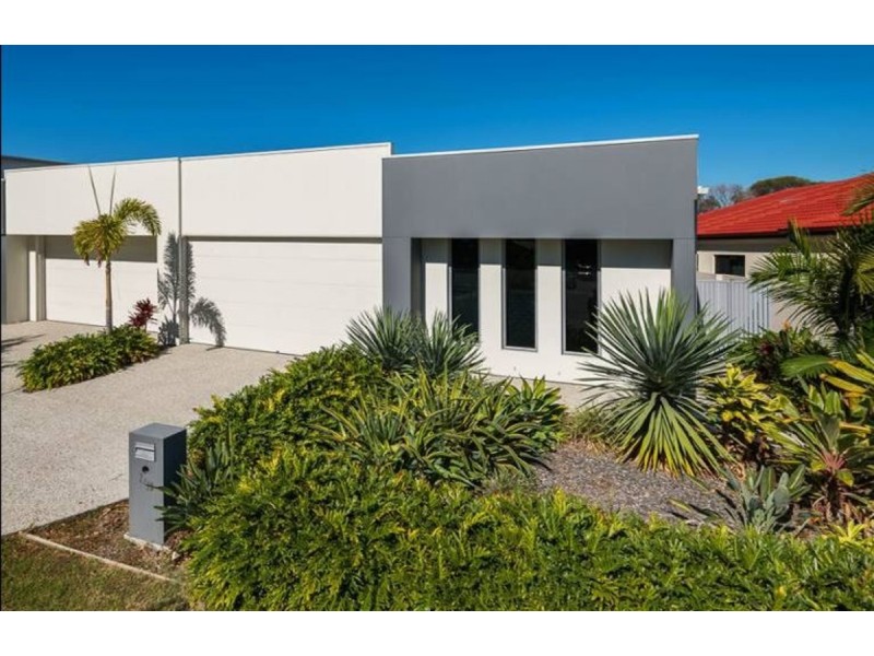 2/20 Compass Drive, Biggera Waters QLD 4216