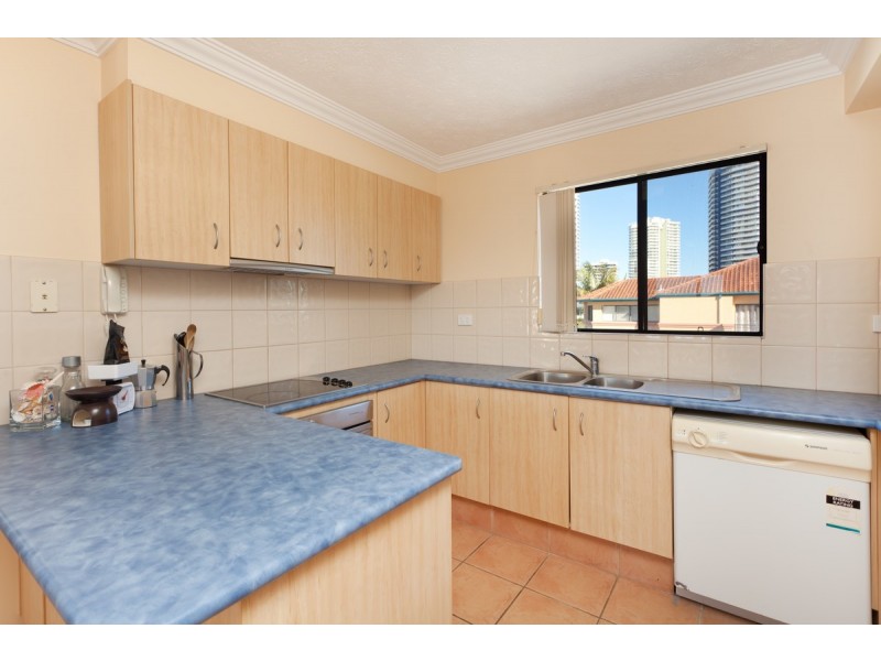 10/47 Bayview Street, Runaway Bay QLD 4216