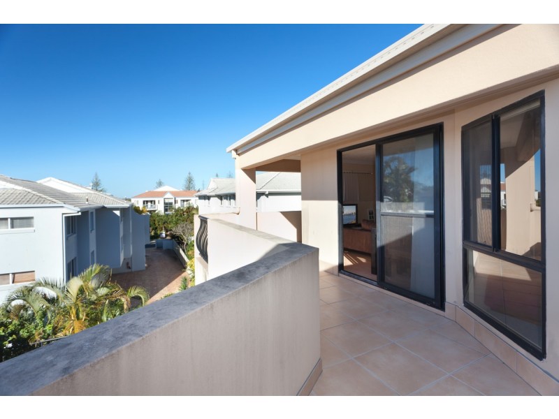 10/47 Bayview Street, Runaway Bay QLD 4216