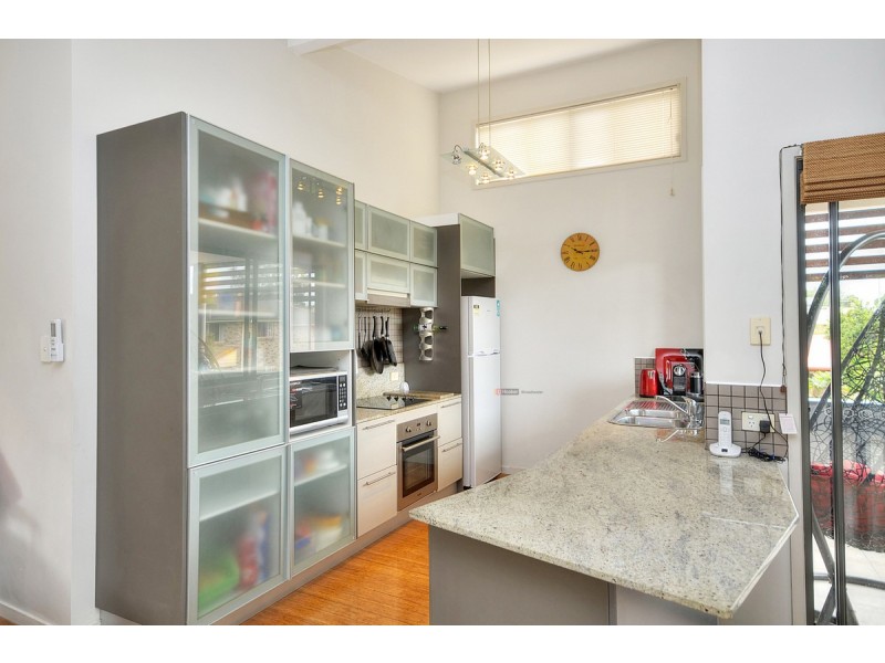 1/30 Broad Street, Labrador QLD 4215