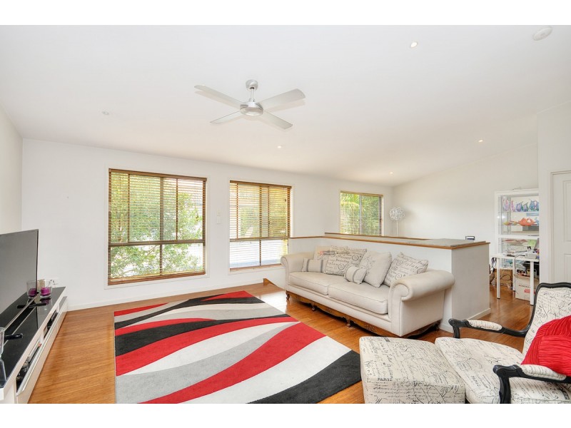 1/30 Broad Street, Labrador QLD 4215