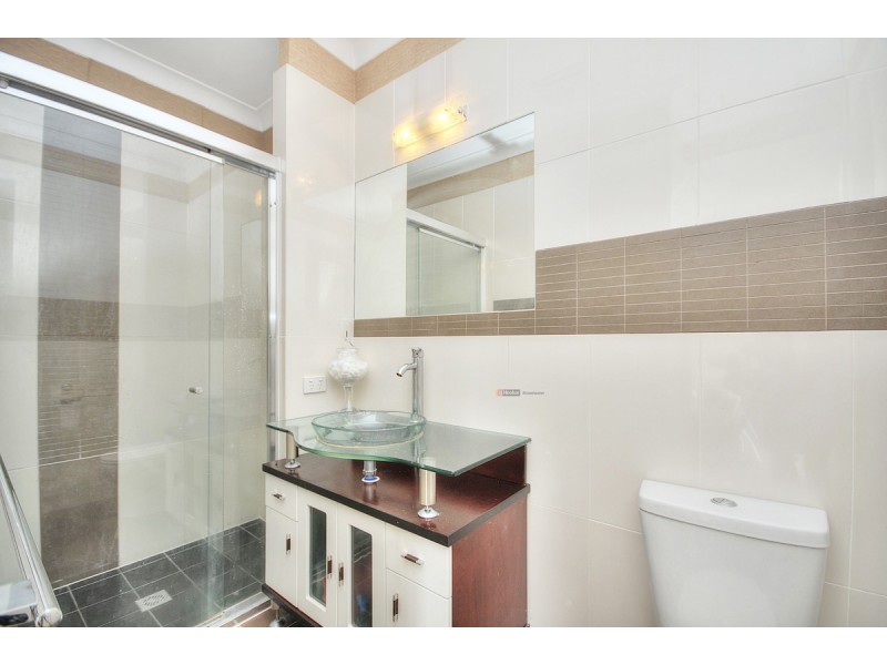 1/30 Broad Street, Labrador QLD 4215