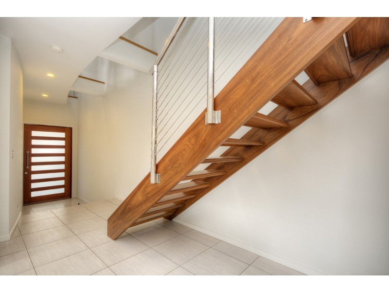 2/29 Cawthray Street, Biggera Waters QLD 4216