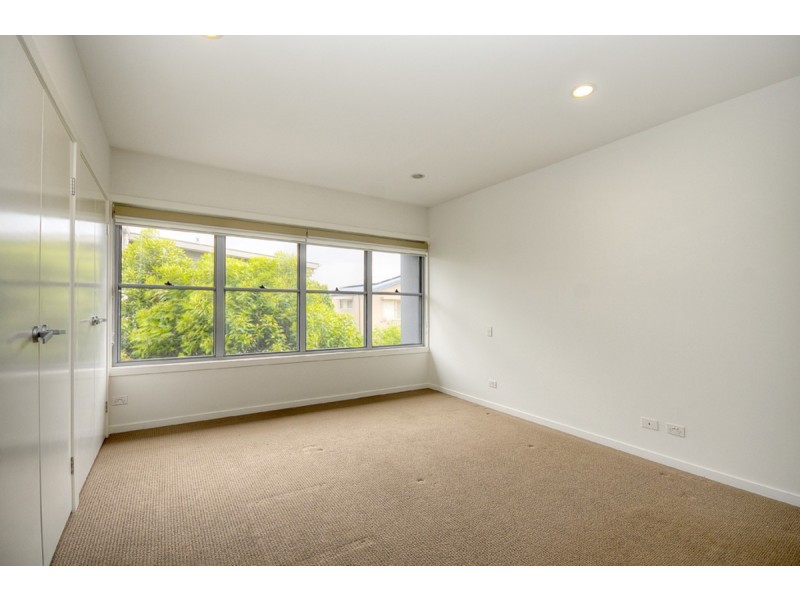 2/29 Cawthray Street, Biggera Waters QLD 4216