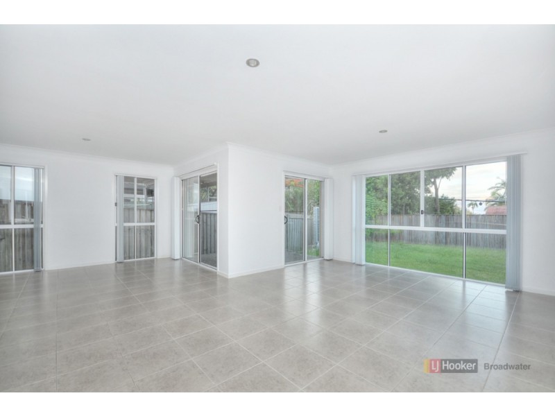 11 Sydney Street, Labrador QLD 4215