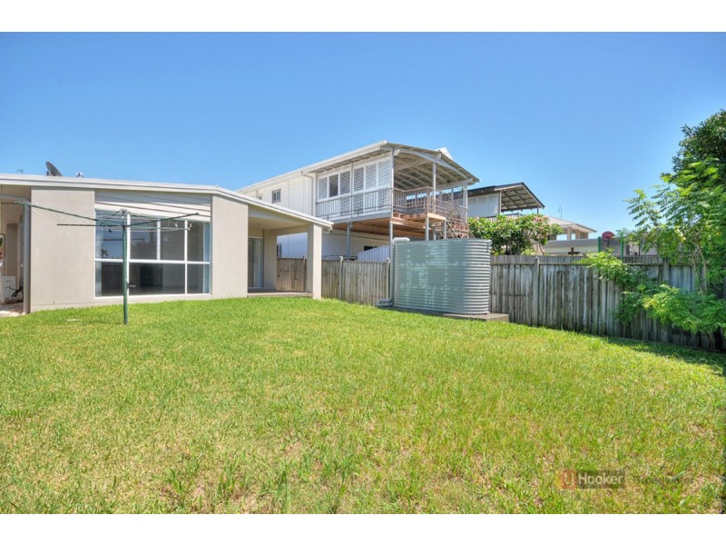 11 Sydney Street, Labrador QLD 4215