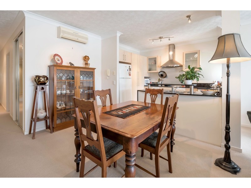 2/22 Back Street, Biggera Waters QLD 4216