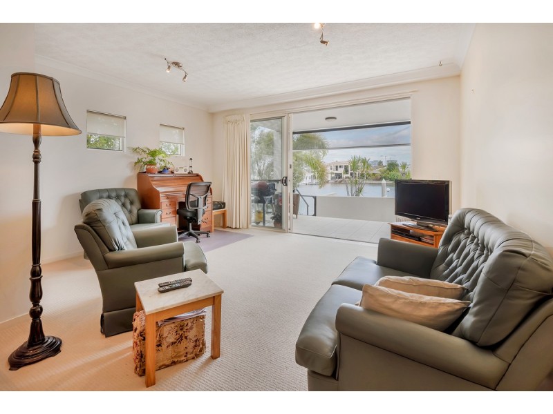 2/22 Back Street, Biggera Waters QLD 4216