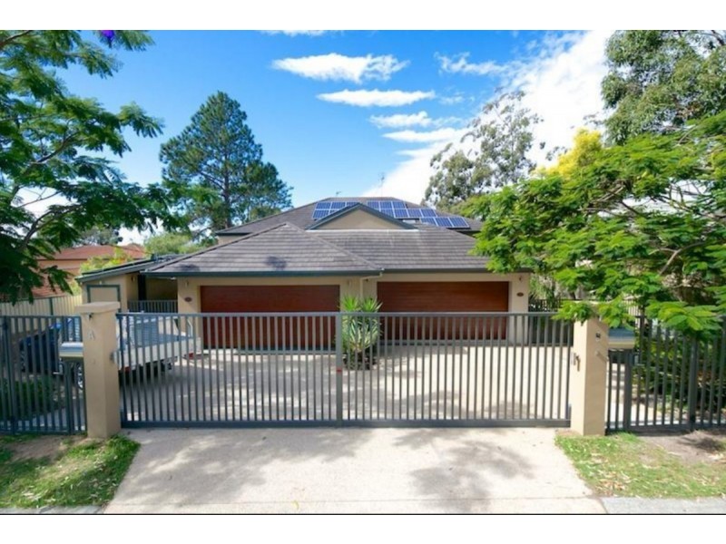 2/463 Pine Ridge Road, Runaway Bay QLD 4216