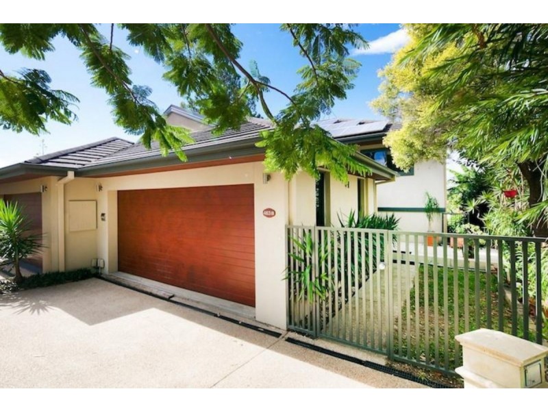 2/463 Pine Ridge Road, Runaway Bay QLD 4216