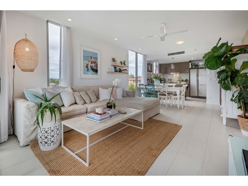 313/17 Bath Street, Labrador QLD 4215