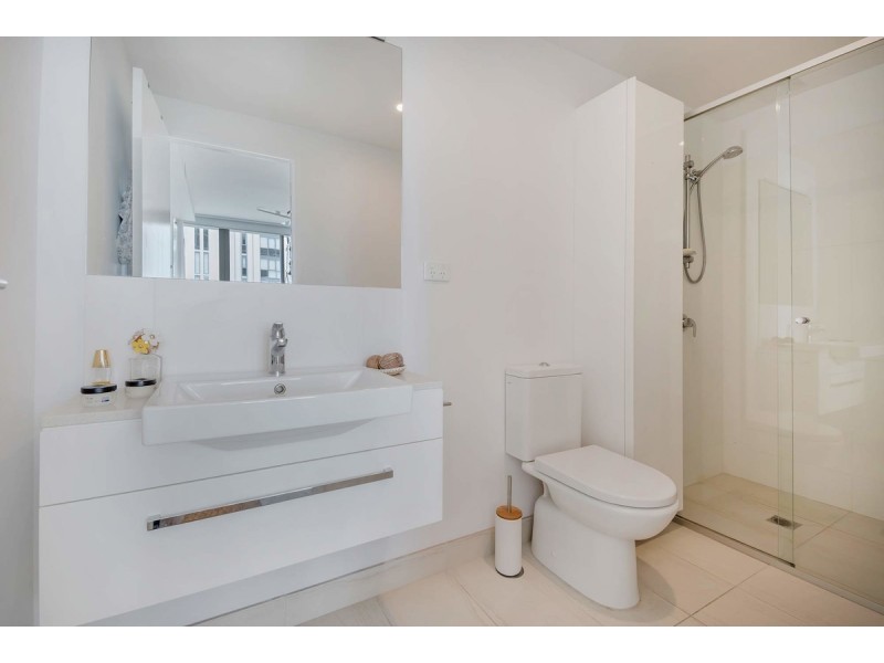 313/17 Bath Street, Labrador QLD 4215