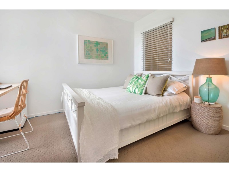 313/17 Bath Street, Labrador QLD 4215