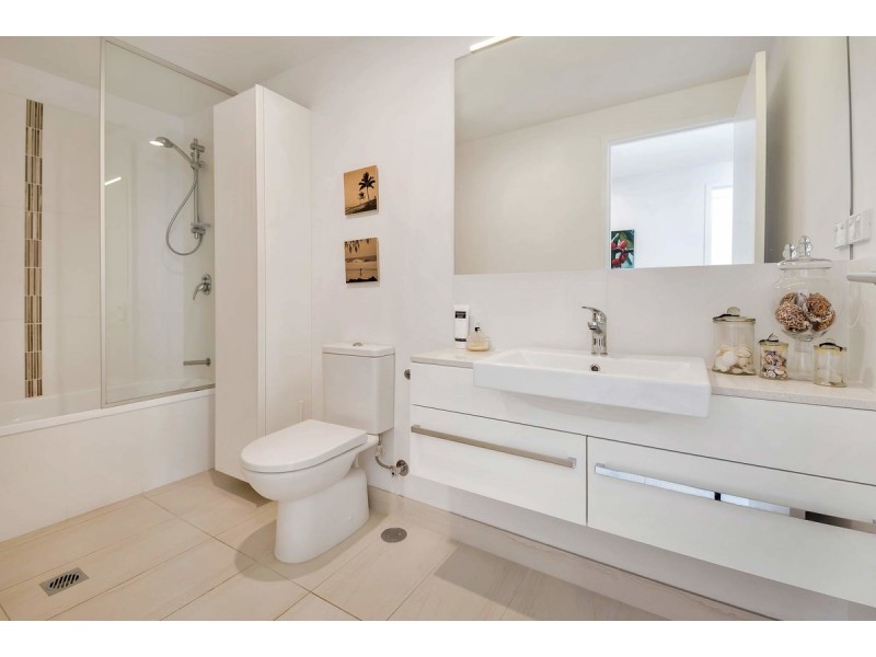 313/17 Bath Street, Labrador QLD 4215