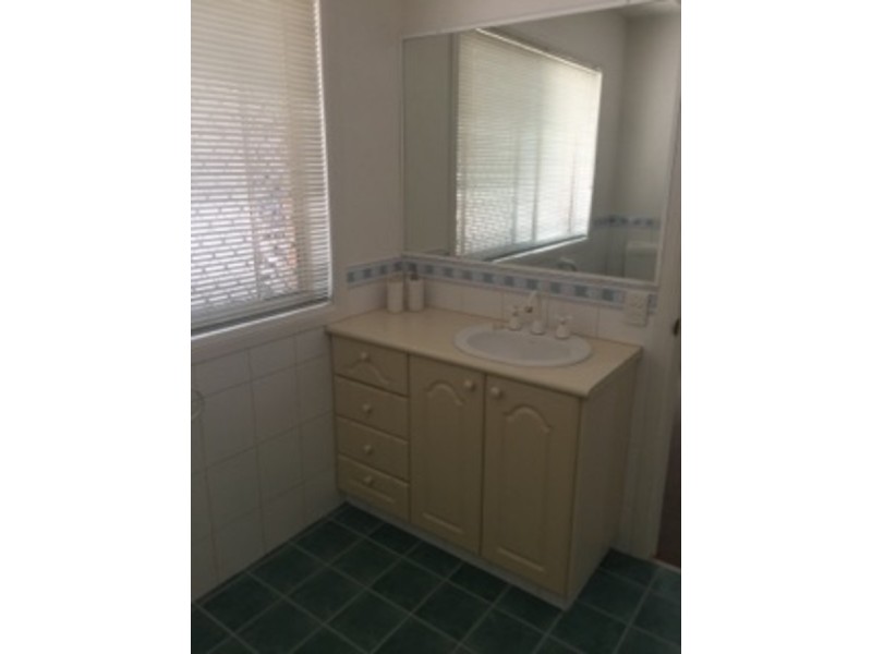 53 Castle Hill Drive, Gaven QLD 4211