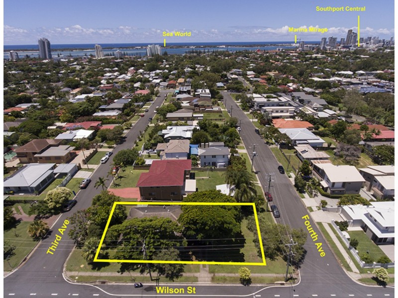 20 Third Avenue, Labrador QLD 4215