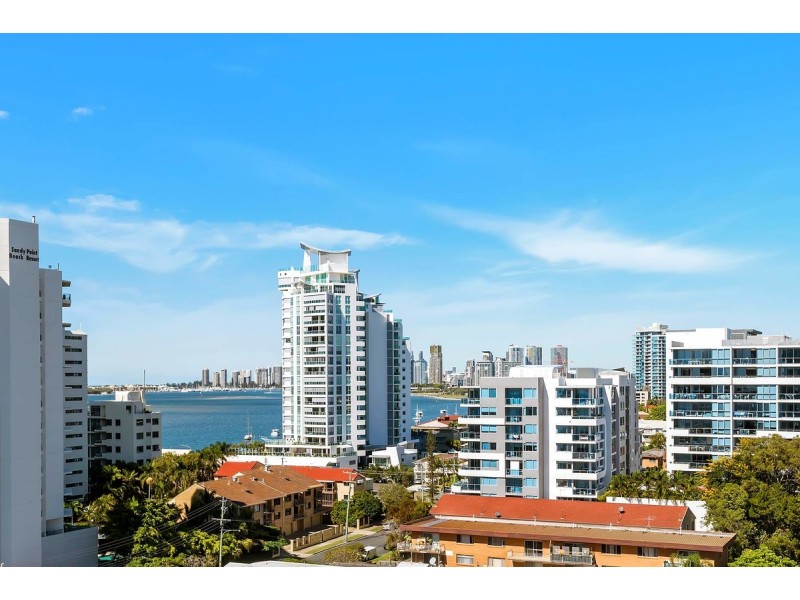 907/352-360 Marine Parade, Labrador QLD 4215