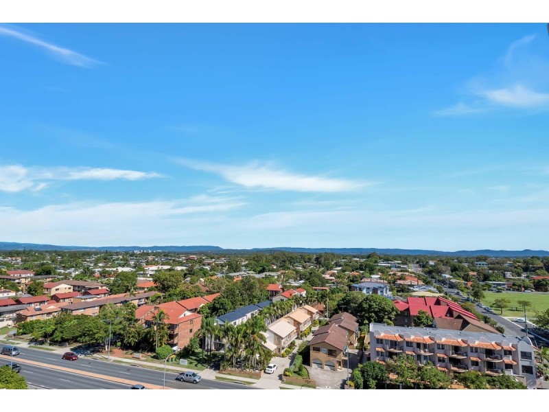 907/352-360 Marine Parade, Labrador QLD 4215