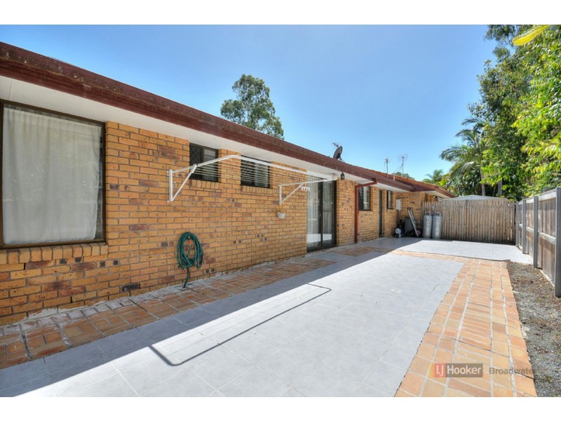 2/153 Government Road, Labrador QLD 4215