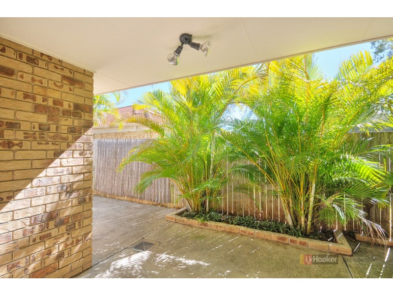 1/1 Gemma Glade, Labrador QLD 4215